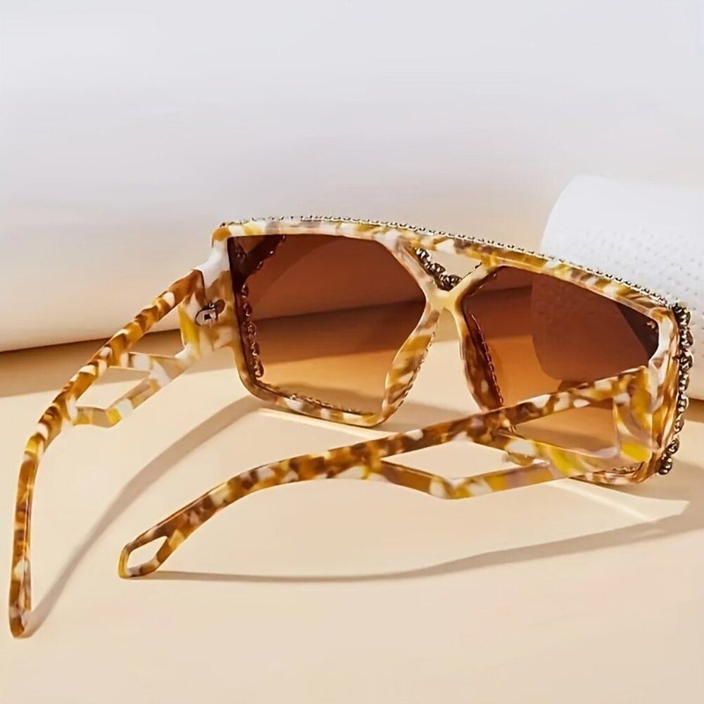 Large Hollow Geometric Mirror Sunglasses – Tortoiseshell Frame with Rhinestone A - Picture 4 of 4